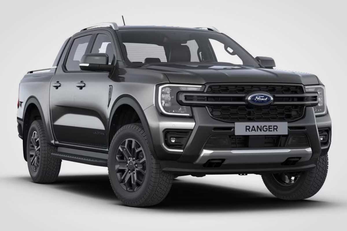 Ford Ranger Wildtrak 3.0 EcoBlue V6 v šedé Carbonized